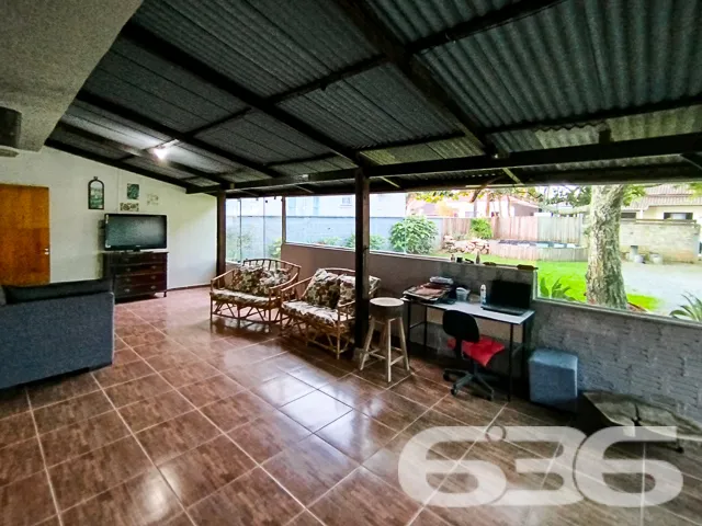 Apresentamos um exclusivo imóvel localizado no cor