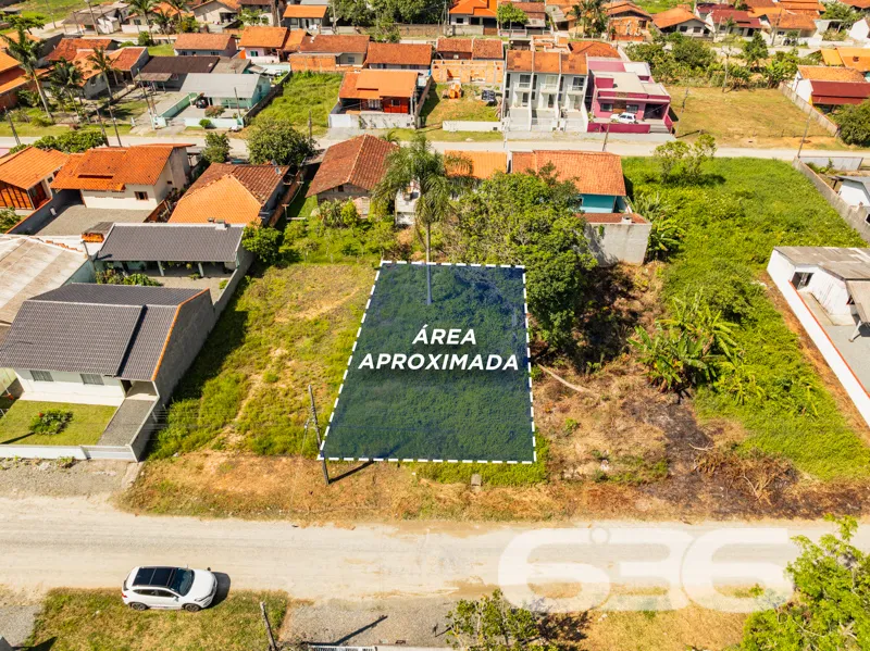 Terreno à venda no Centro, Balneário Barra do Sul!