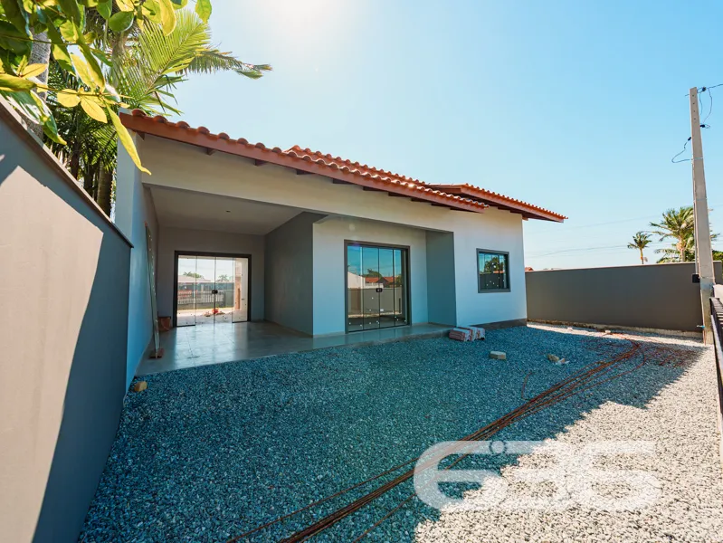 Casa à venda no Centro de Barra do Sul – 3 Quartos