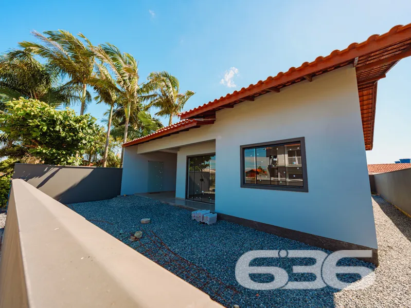 Casa à venda no Centro de Barra do Sul – 3 Quartos