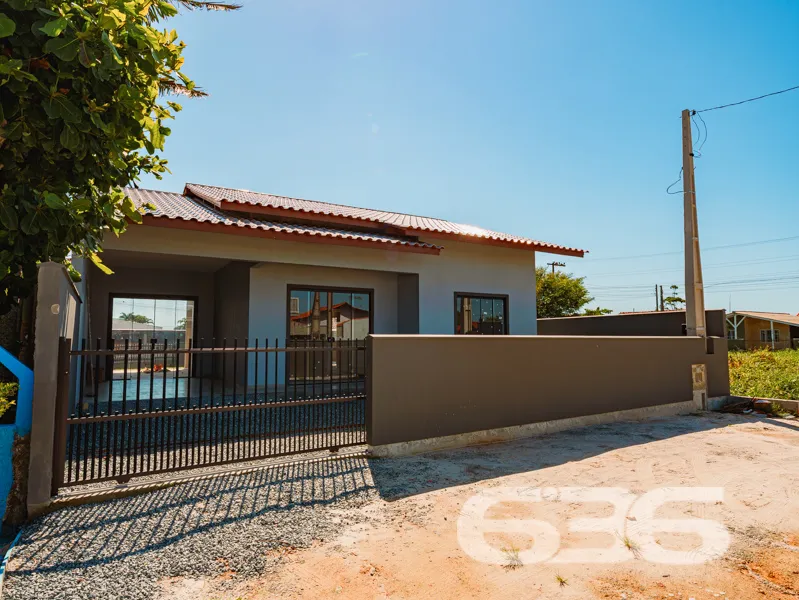 Casa à venda no Centro de Barra do Sul – 3 Quartos