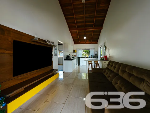 LINDA CASA FUNDOS PARA O RIO PEREQUÊ NO BAIRRO COS