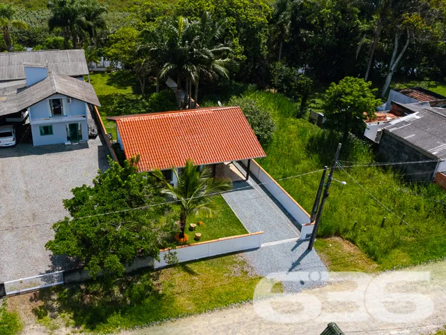LINDA CASA FUNDOS PARA O RIO PEREQUÊ NO BAIRRO COS