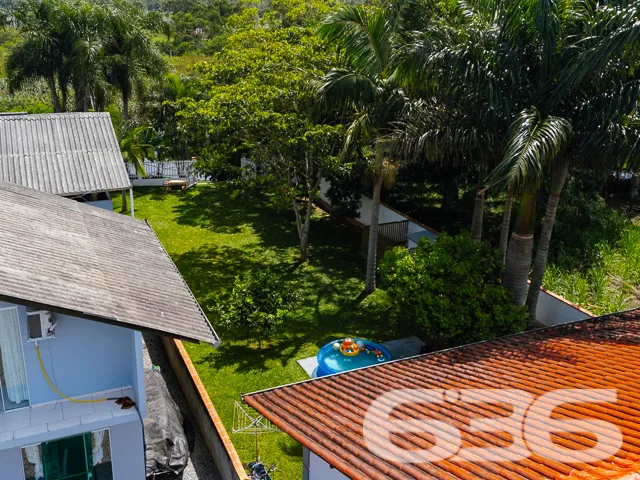 LINDA CASA FUNDOS PARA O RIO PEREQUÊ NO BAIRRO COS