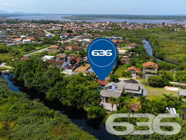 LINDA CASA FUNDOS PARA O RIO PEREQUÊ NO BAIRRO COS