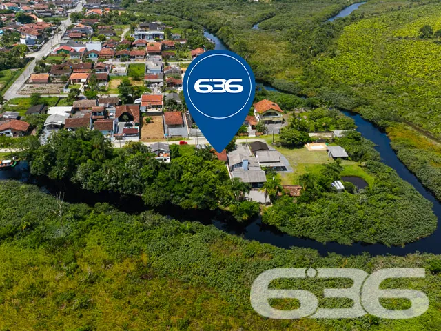 LINDA CASA FUNDOS PARA O RIO PEREQUÊ NO BAIRRO COS