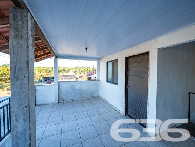 PROPRIEDADE À VENDA NO BAIRRO COSTEIRA
Está procu