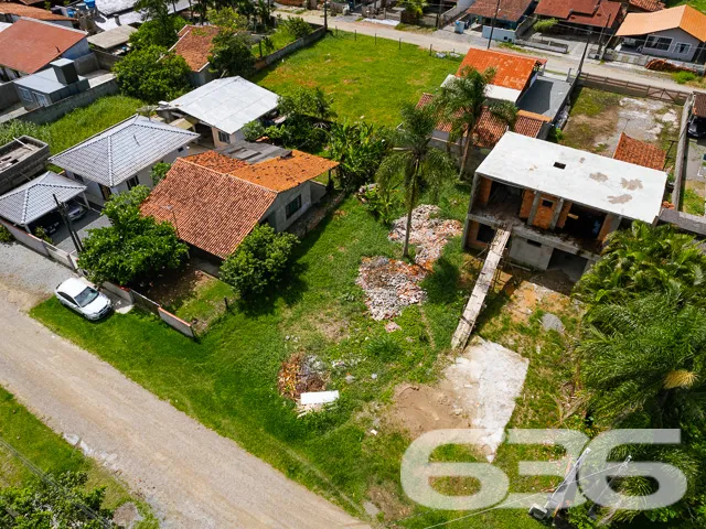 VENDE-SE LOTE NO CENTRO DE BALNEÁRIO BARRA DO SUL 