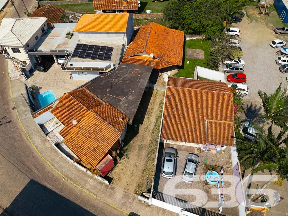 OPORTUNIDADE DE INVESTIMENTO NO CENTRO DE BALNEÁRI