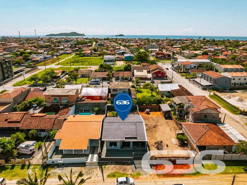 Residência à venda no Centro, Balneário Barra do S