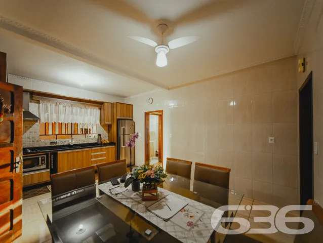 LINDA CASA COM SUĂTE + 3 QUARTOS NO BAIRRO ITAUM -