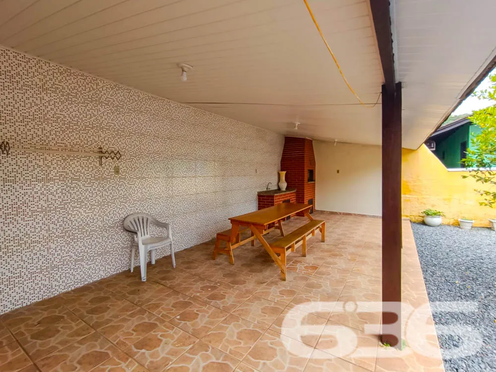 đĄ Excelente ResidĂȘncia TĂ©rrea no Bairro Itaum -