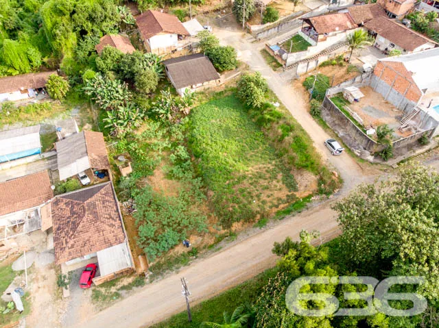 TERRENO DE ESQUINA À VENDA NO BAIRRO PROFIPO 

Ei,