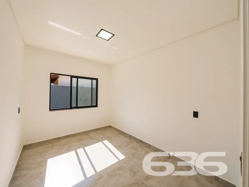 Casa à venda averbada no bairro Costeira em Balneá