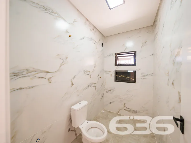 Casa à venda averbada no bairro Costeira em Balneá