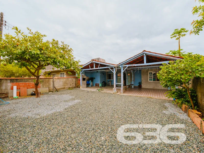 Casa à venda no bairro Costeira em Balneário Barra
