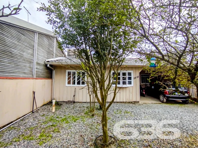 RESIDÊNCIA COM POMAR NO BAIRRO COSTEIRA, BALNEÁRIO