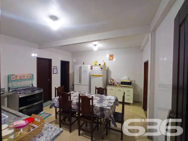 CASA COM 4 QUARTOS NO BAIRRO COSTEIRA EM BALNEÁRIO