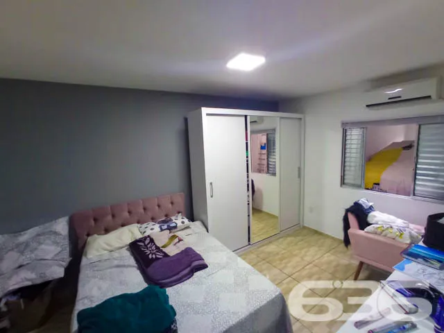 CASA COM 4 QUARTOS NO BAIRRO COSTEIRA EM BALNEÁRIO