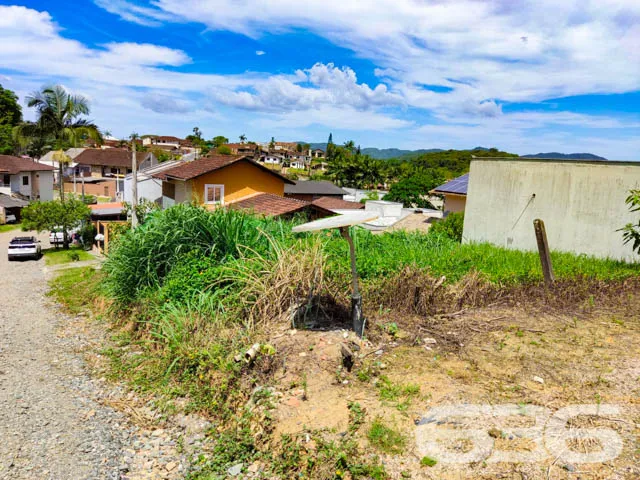 TERRENO À VENDA NO BAIRRO FLORESTA

Situado no bai