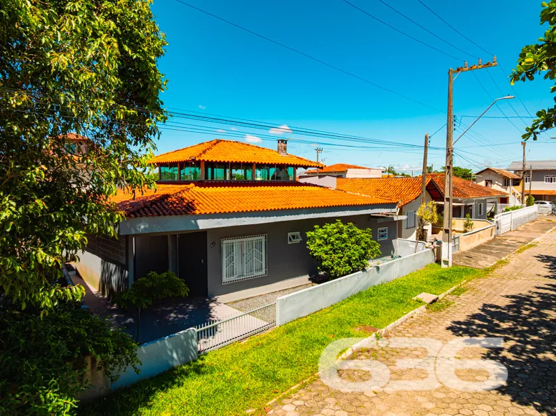 Casa à venda no bairro Centro, Balneário Barra do
