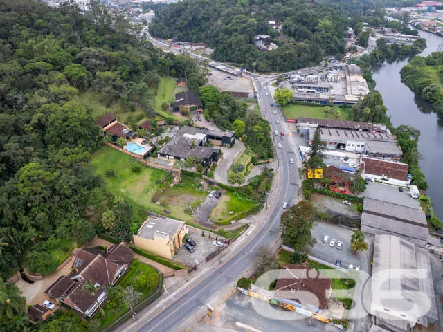 TERRENO IDEAL PARA EDIFÍCIO COMERCIAL NO BAIRRO BO