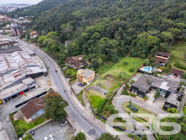 TERRENO IDEAL PARA EDIFÍCIO COMERCIAL NO BAIRRO BO