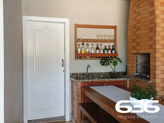 Casa à venda no bairro Espinheiros em Joinville- O