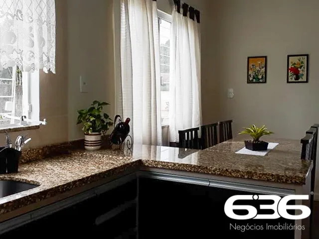 Casa à venda no bairro Espinheiros em Joinville- O