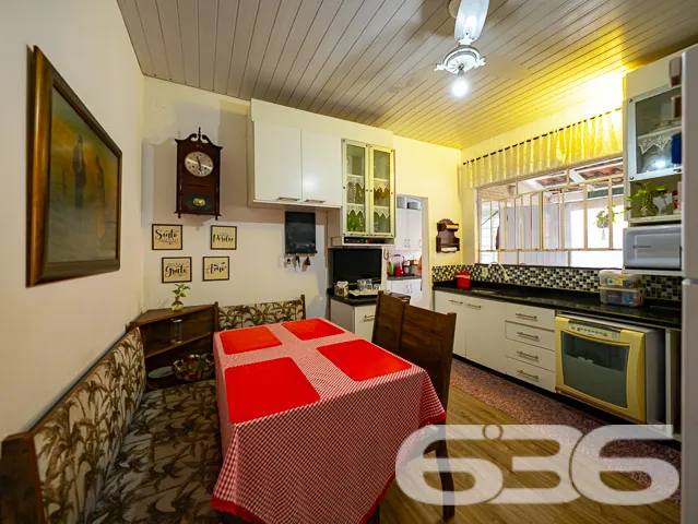 LINDA RESIDÊNCIA NO BAIRRO ANITA GARIBALDI - SUÍTE