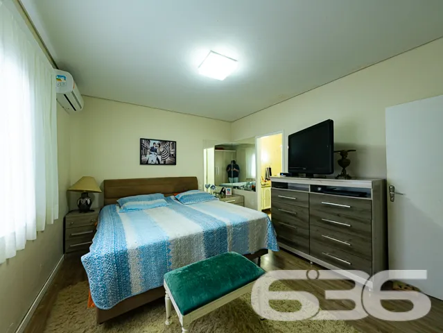 LINDA RESIDÊNCIA NO BAIRRO ANITA GARIBALDI - SUÍTE