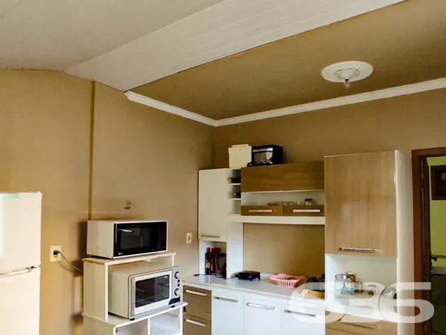 DUAS EXCELENTES CASAS EM UM TERRENO NO BAIRRO ANIT