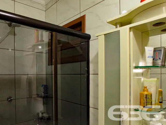 DUAS EXCELENTES CASAS EM UM TERRENO NO BAIRRO ANIT