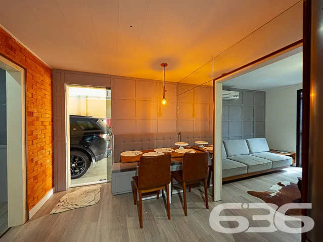 IMÓVEL TOTALMENTE MOBILIADO COM PISCINA E ÁREA DE 