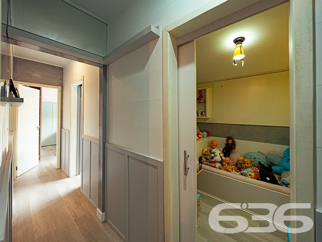 IMÓVEL TOTALMENTE MOBILIADO COM PISCINA E ÁREA DE 