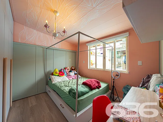 IMÓVEL TOTALMENTE MOBILIADO COM PISCINA E ÁREA DE 