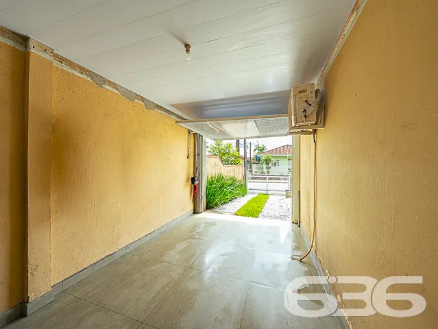 IMÓVEL TOTALMENTE MOBILIADO COM PISCINA E ÁREA DE 