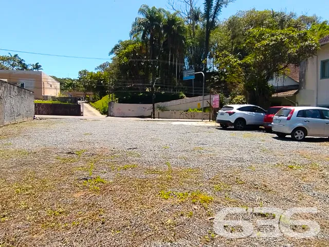 AMPLO TERRENO À VENDA NO BAIRRO AMÉRICA
Procura p