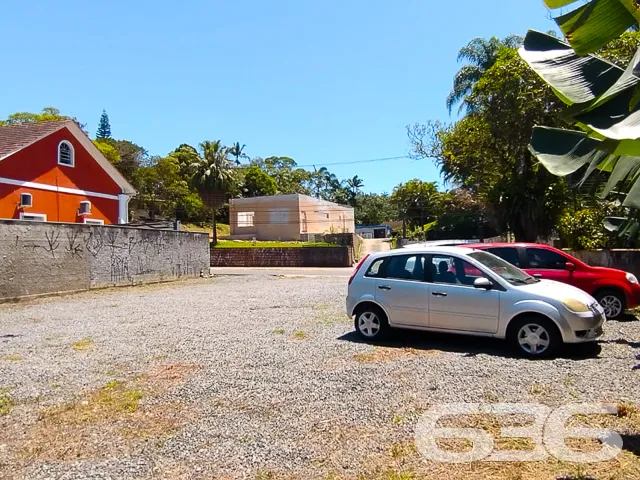 AMPLO TERRENO À VENDA NO BAIRRO AMÉRICA
Procura p