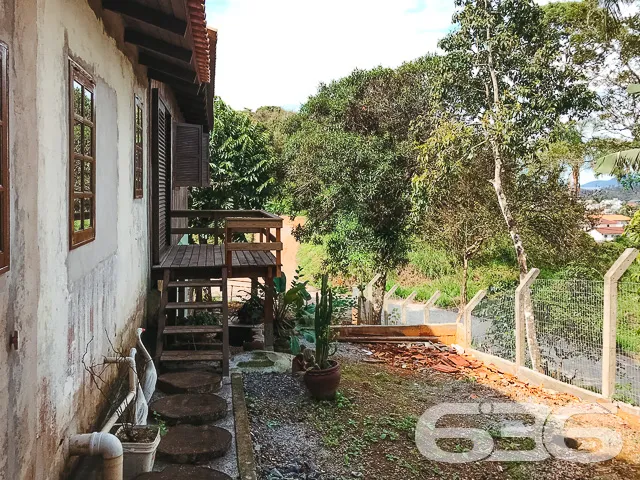 CASA Ă VENDA NO BAIRRO BOA VISTA - ESTUDA PERMUTA