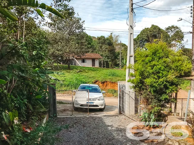 CASA Ă VENDA NO BAIRRO BOA VISTA - ESTUDA PERMUTA