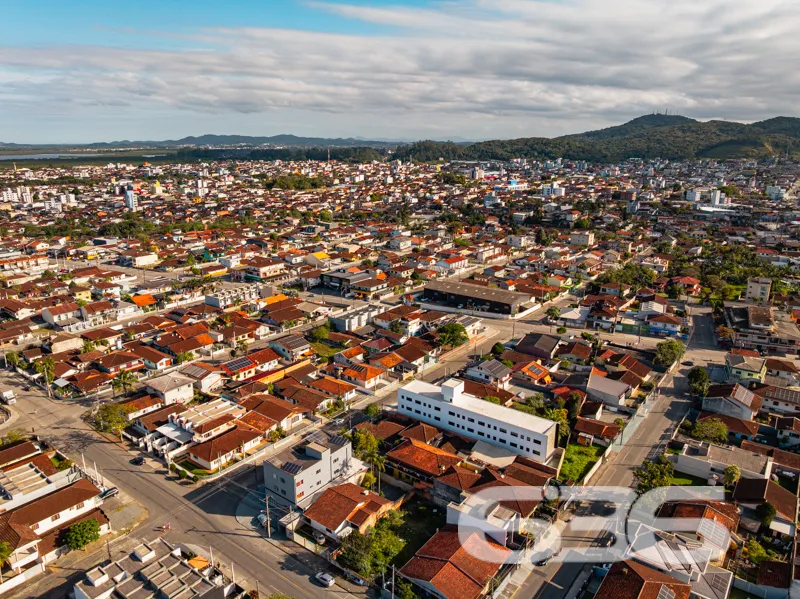 Imóvel para renda com locação à venda no bairro Ja