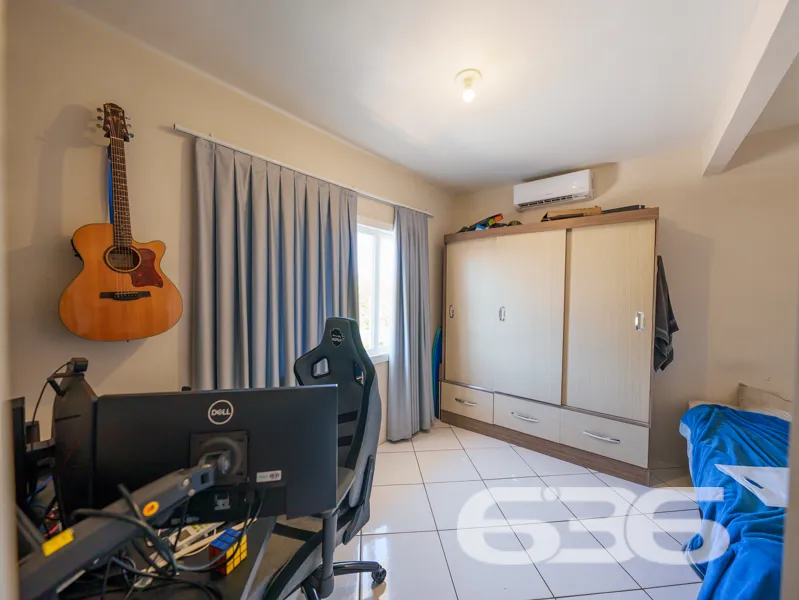 SOBRADO À VENDA COM 4 QUARTOS, NO BAIRRO BOA VISTA