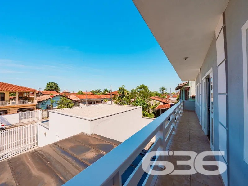 SOBRADO À VENDA COM 4 QUARTOS, NO BAIRRO BOA VISTA