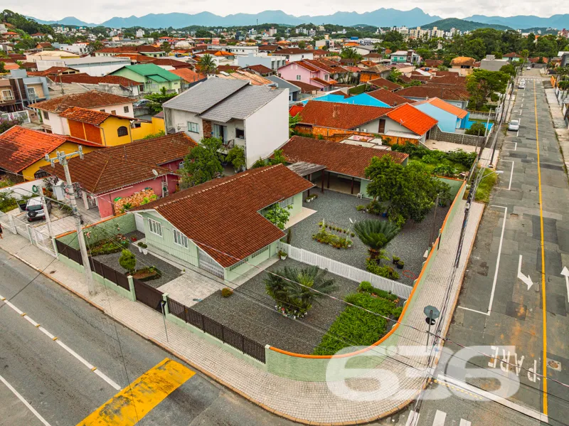 Casa à venda no Guanabara, Joinville | 611m² de te