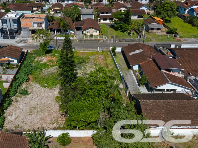 VENDE-SE TERRENO ESPAÇOSO NO BAIRRO BUCAREIN – OPO