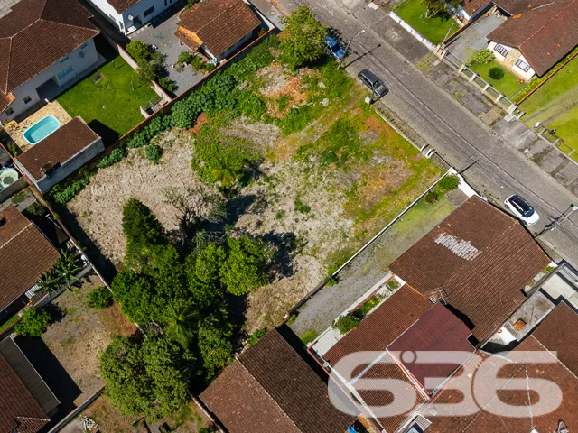 VENDE-SE TERRENO ESPAÇOSO NO BAIRRO BUCAREIN – OPO