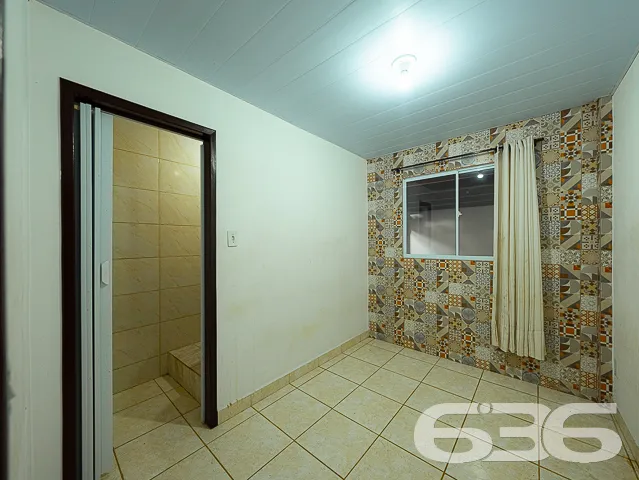 IMĂVEL COM 3 QUARTOS NO BAIRRO BUCAREIN
Apresenta