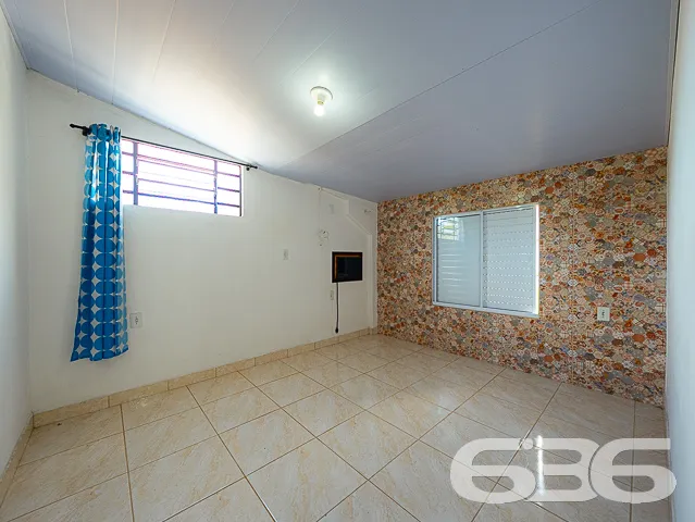 IMĂVEL COM 3 QUARTOS NO BAIRRO BUCAREIN
Apresenta