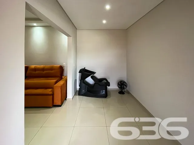 CASA À VENDA NO BAIRRO ADHEMAR GARCIA EM JOINVILLE